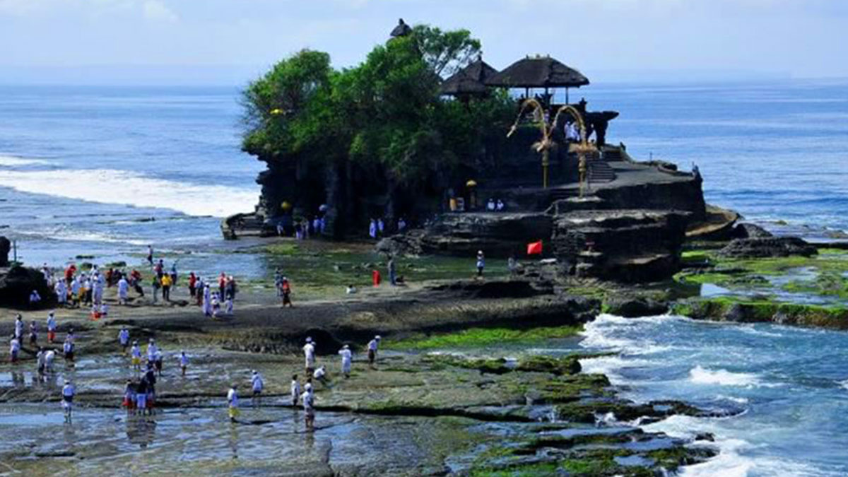 Tanah Lot Guide Bali Tour